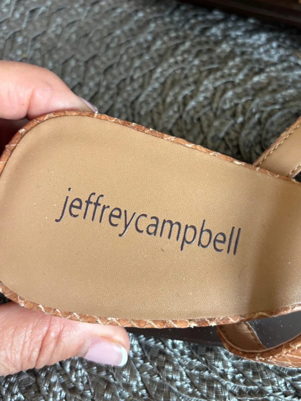 Jeffrey Campbell Pedastal Beige Snakeskin Sandals size 8